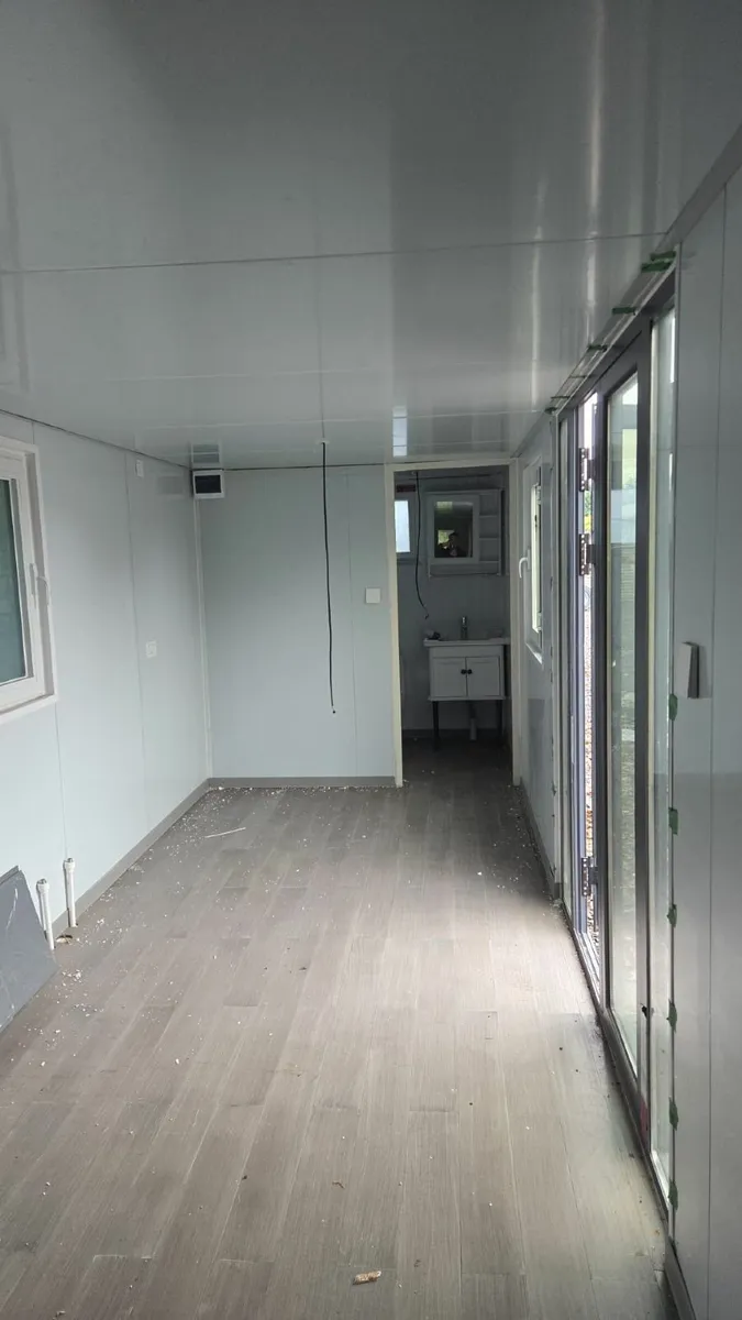 Extra Large Office Unit with a Toilet (Collection) - Image 2