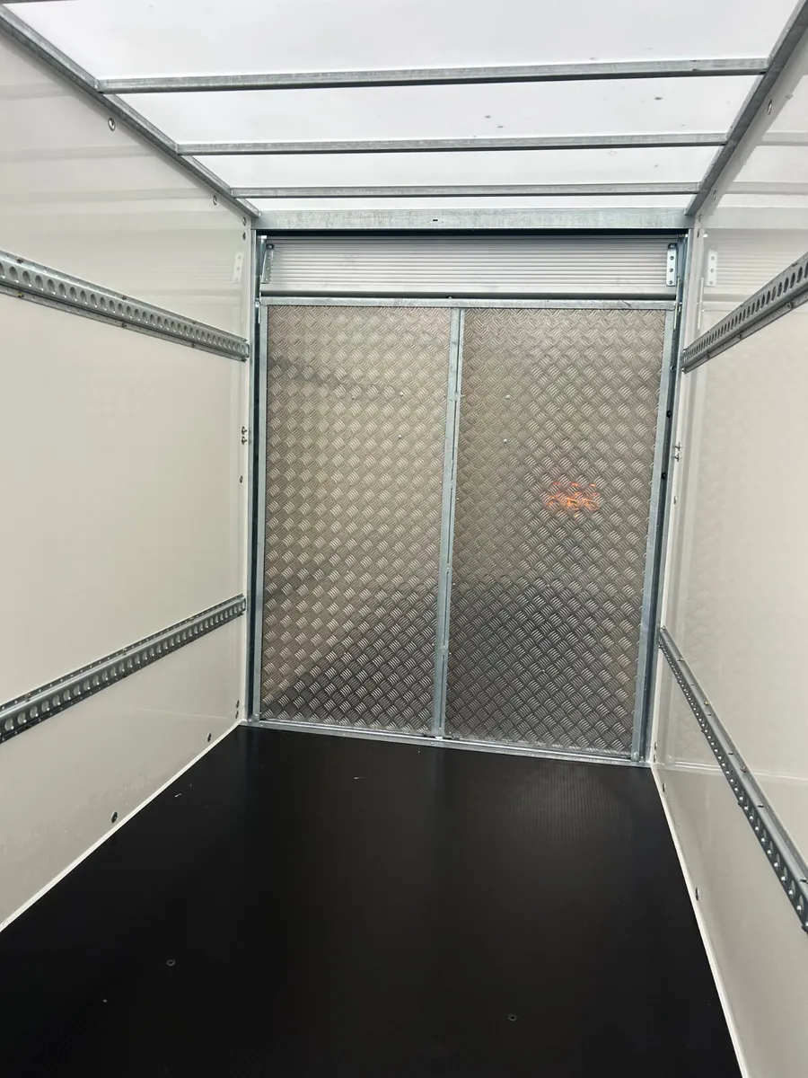 New Ifor Williams 10x5 BV105 Boxvan - Image 4