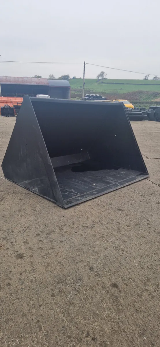 High capacity 8ft grain bucket to suit Volvo/jcb - Image 4