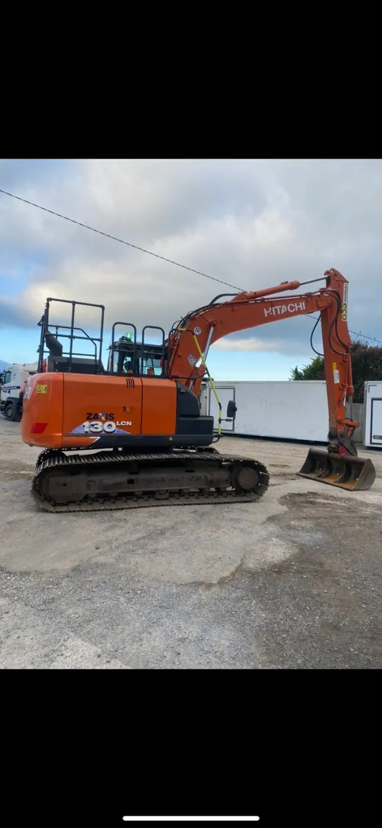 2020 Hitachi 130-6 (original) - Image 4
