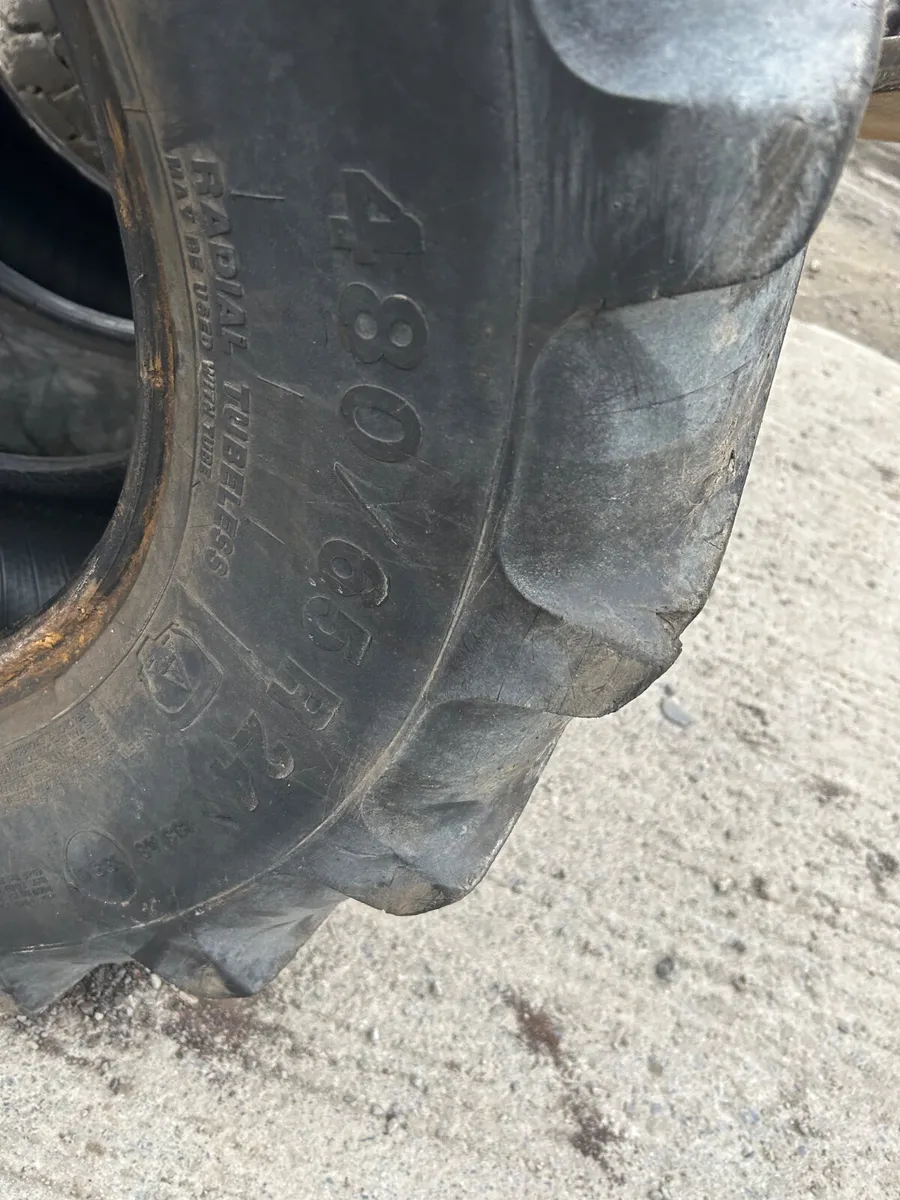 480/65 R24 Tyres - Image 4
