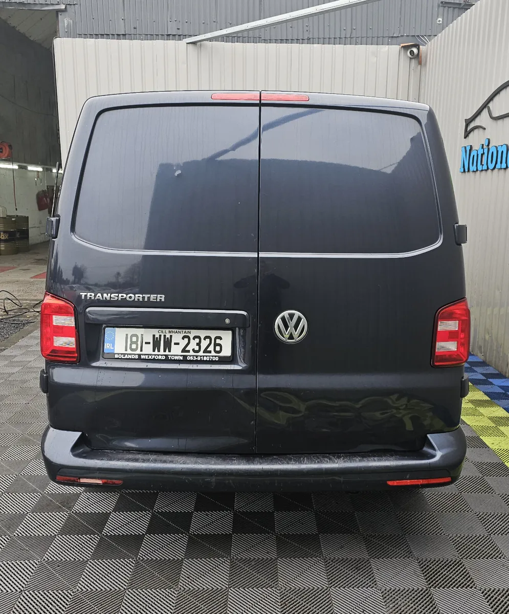 2018 Volkswagen Transporter 2.0D - Image 4