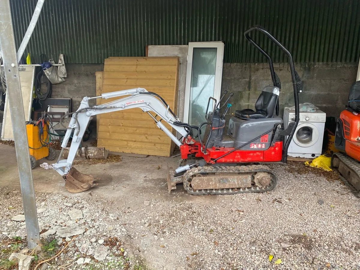 Tachauchi 3/4 Tonne Mini Digger - Image 1