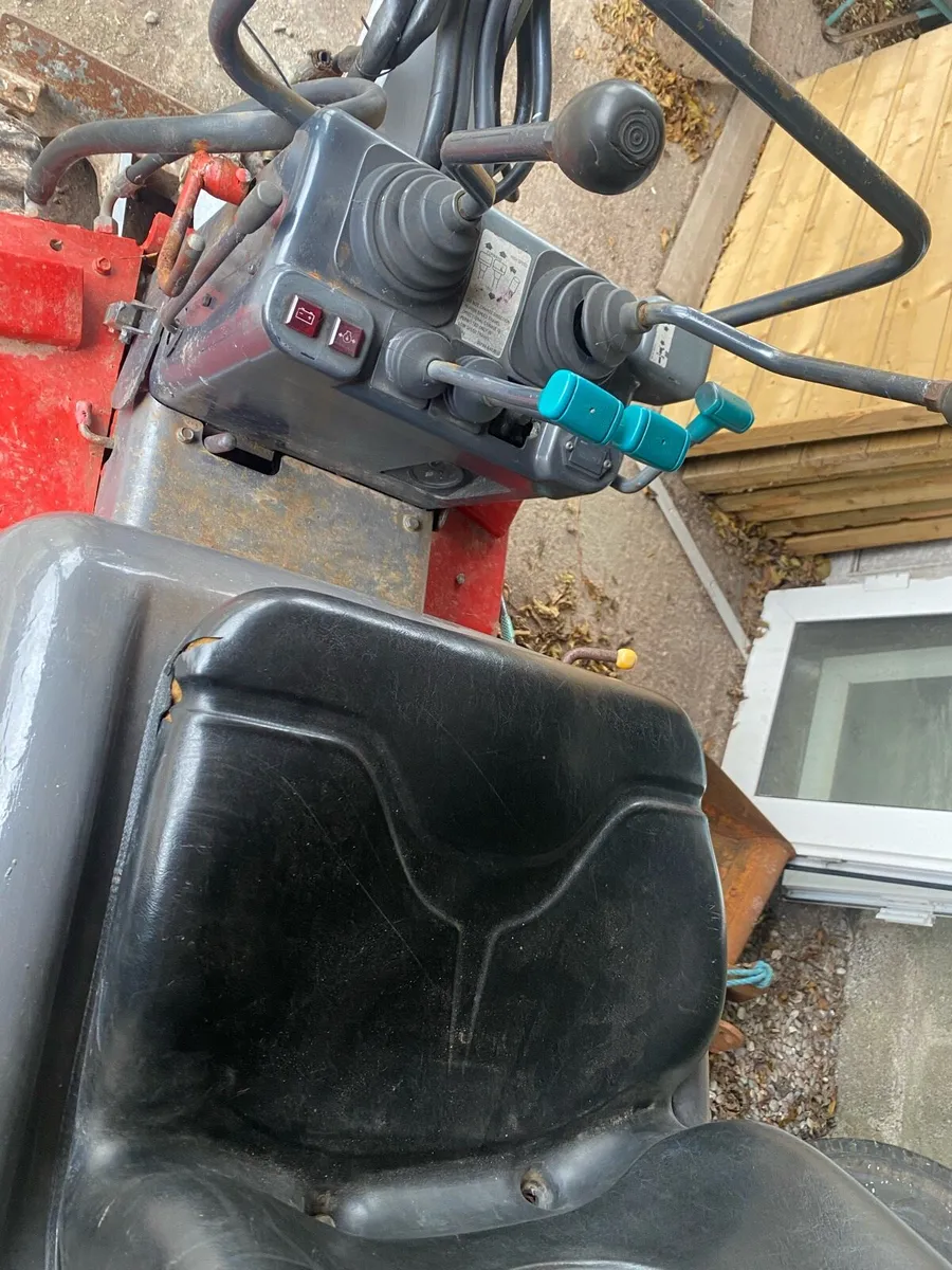 Tachauchi 3/4 Tonne Mini Digger - Image 4