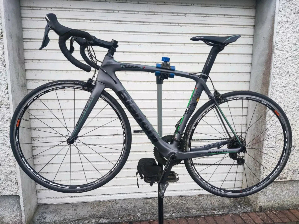 Gents road bike + mavic wheels - Image 1