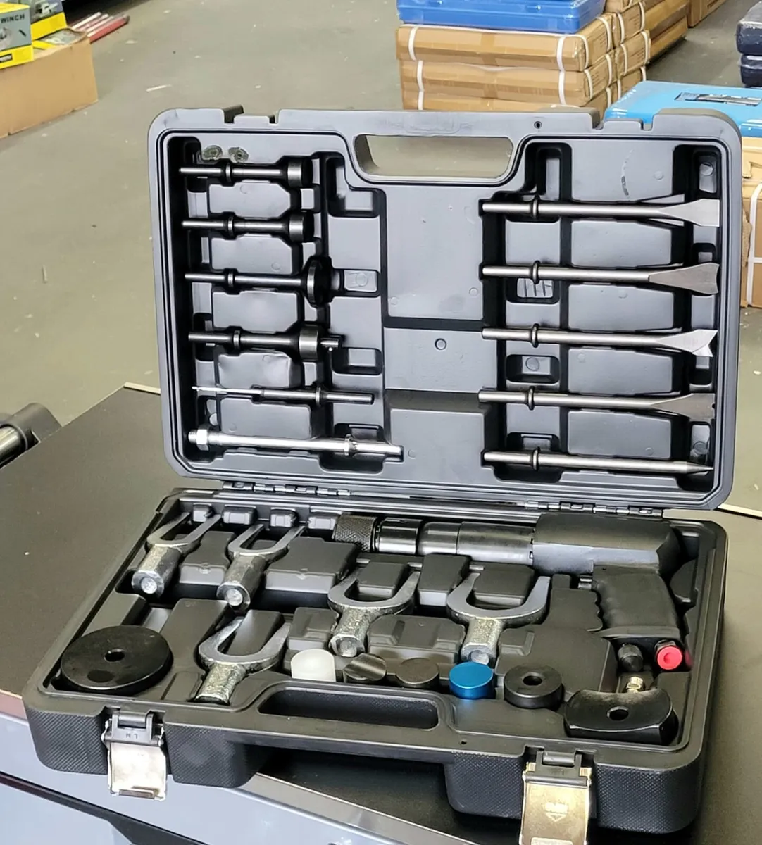 25PC Multi-Function Air Hammer Kit - Image 1
