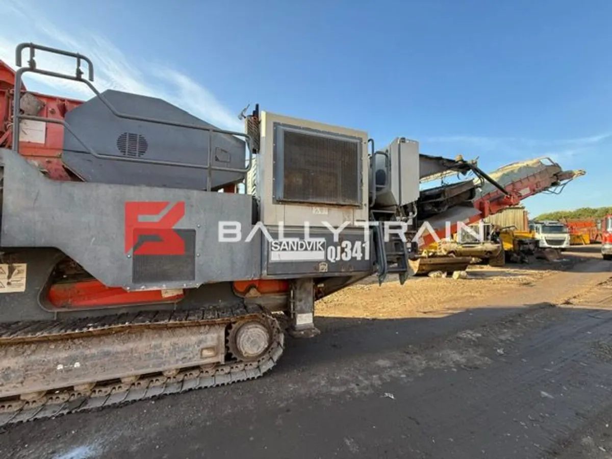 Sandvik QJ341 Mobile Jaw Crusher - Image 3