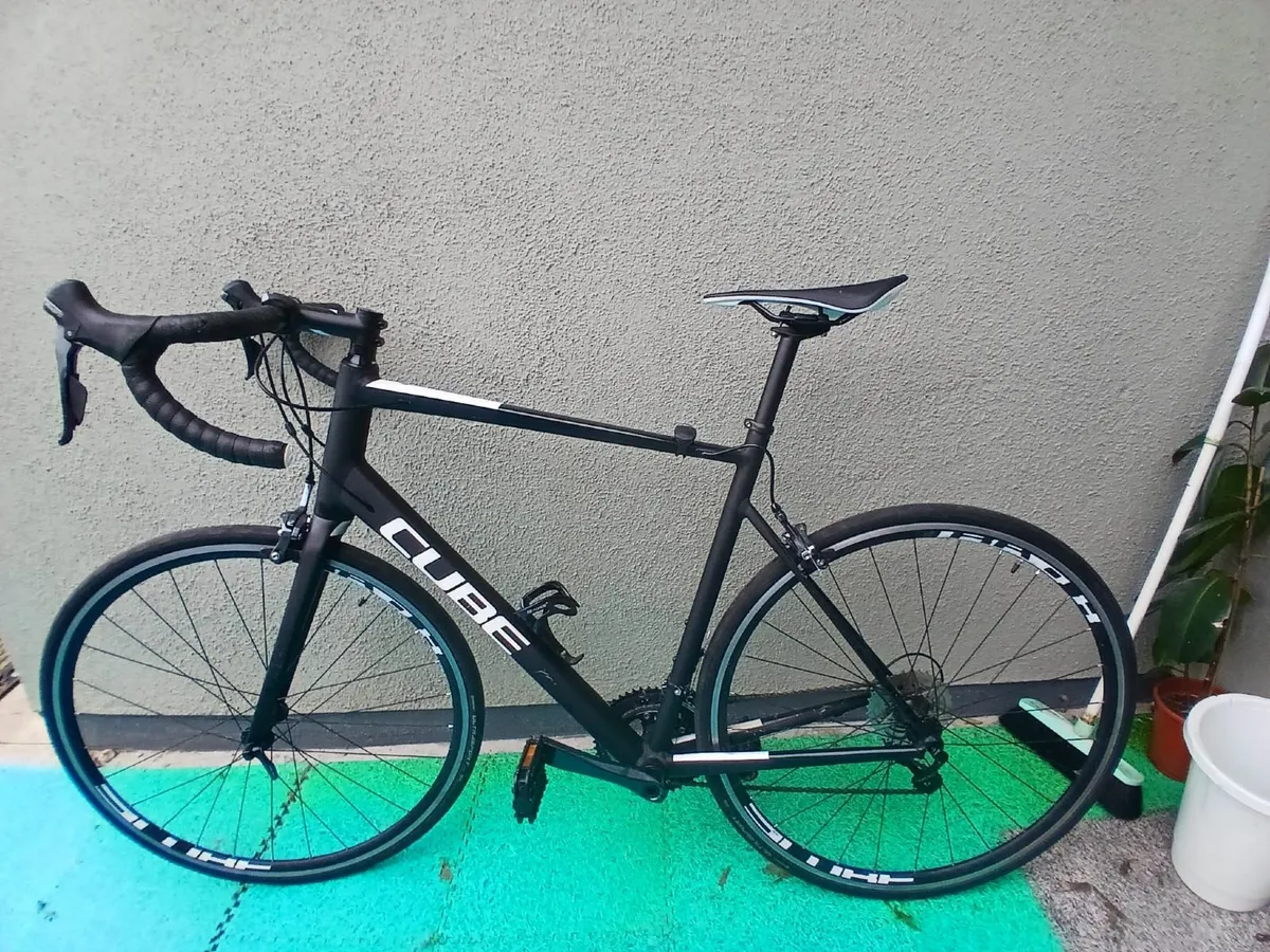 Cube Attain Adult Race Bike - Aluminium Frame 60cm - Image 2