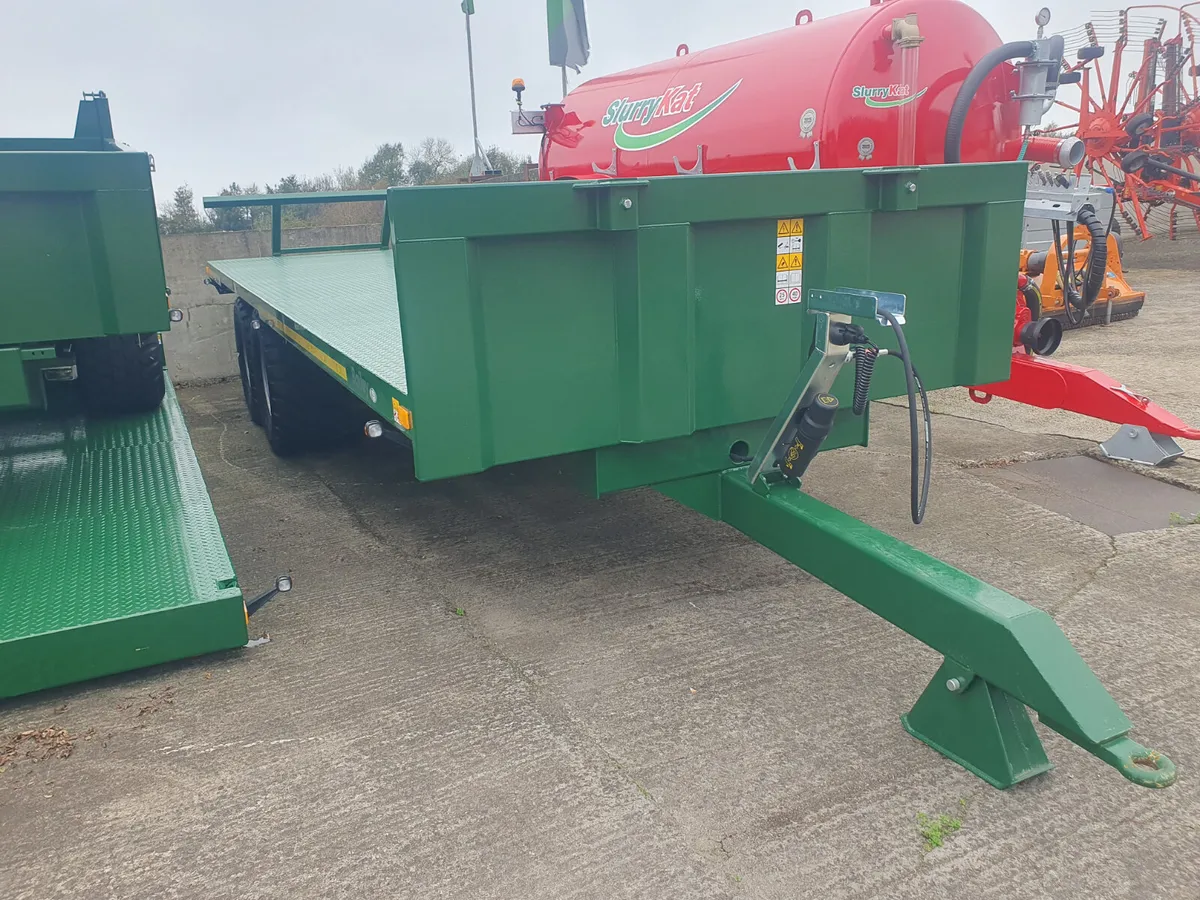 New Bailey 24'7" Flat Bale / Box Trailer - Image 1