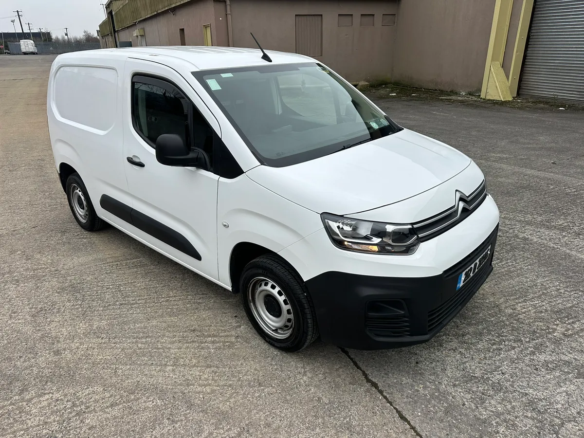 21 Citroen Berlingo 1.5 DOE 10/26 - Image 1