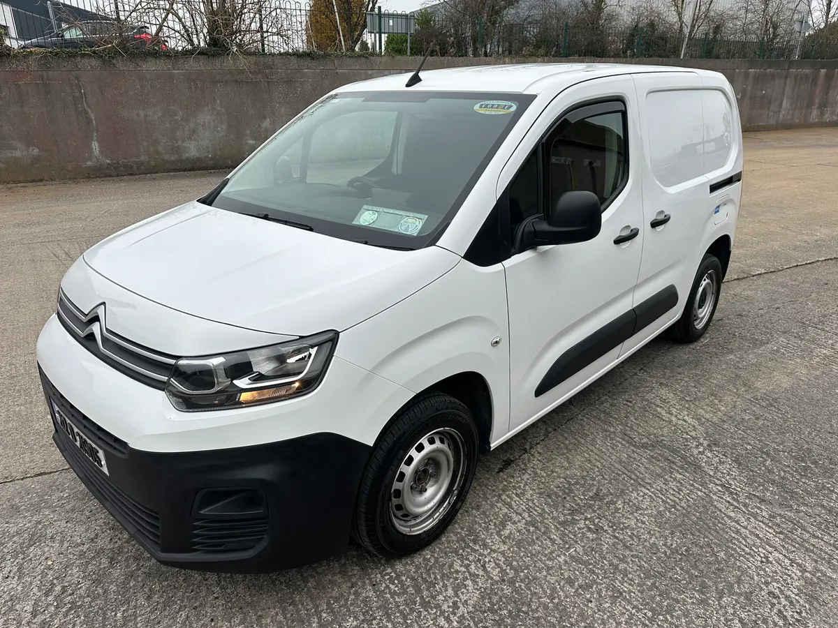 21 Citroen Berlingo 1.5 DOE 10/26 - Image 4