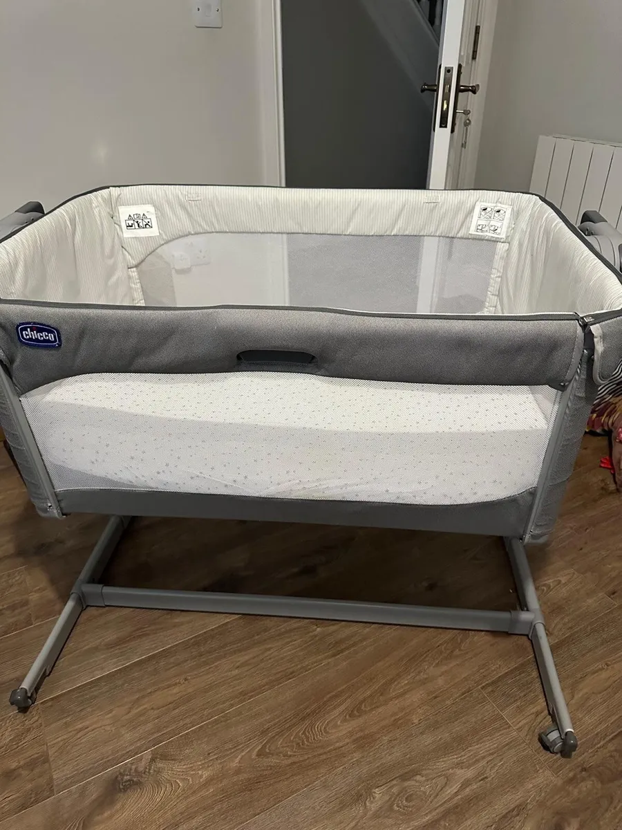 Chicco Cot - Image 1