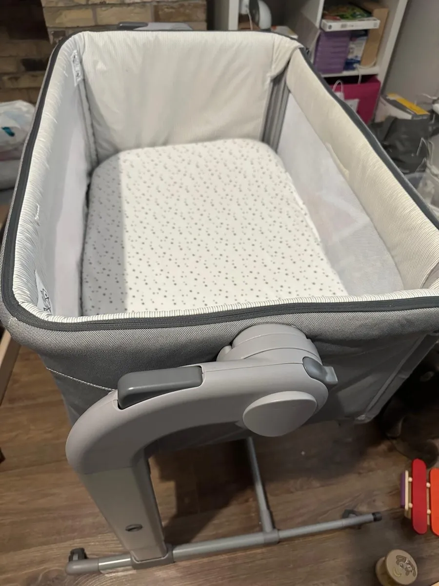 Chicco Cot - Image 2