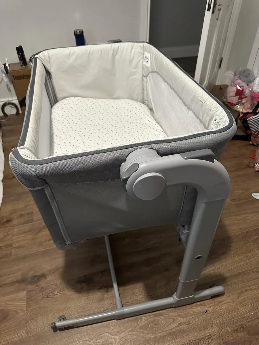 Chicco Cot - Image 3