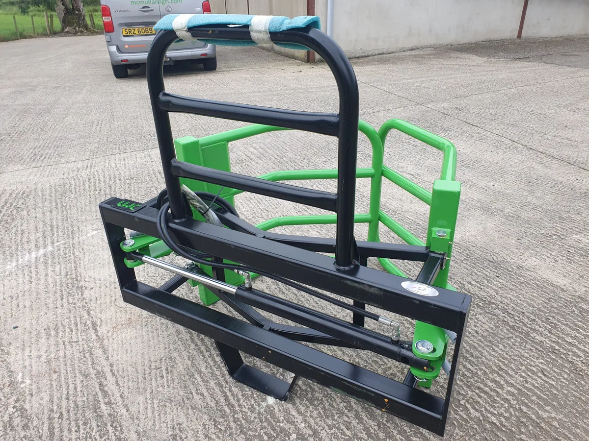 LWC Bale Stackers (Soft Hands) - Image 4