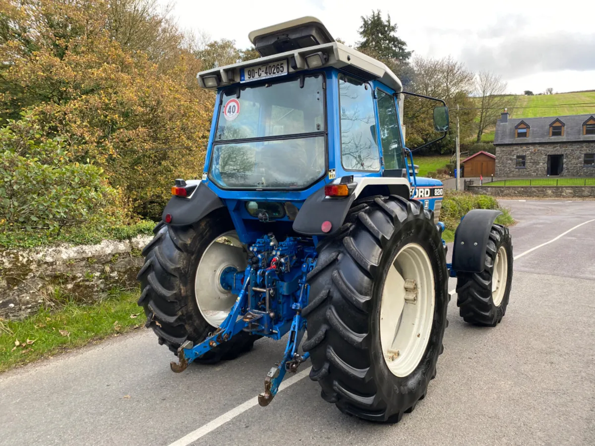 Ford 8210 Series 3 1990 - Image 4