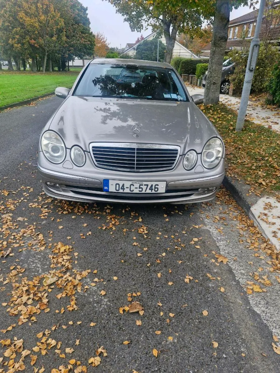 Automatic mercedes E200 - Image 2