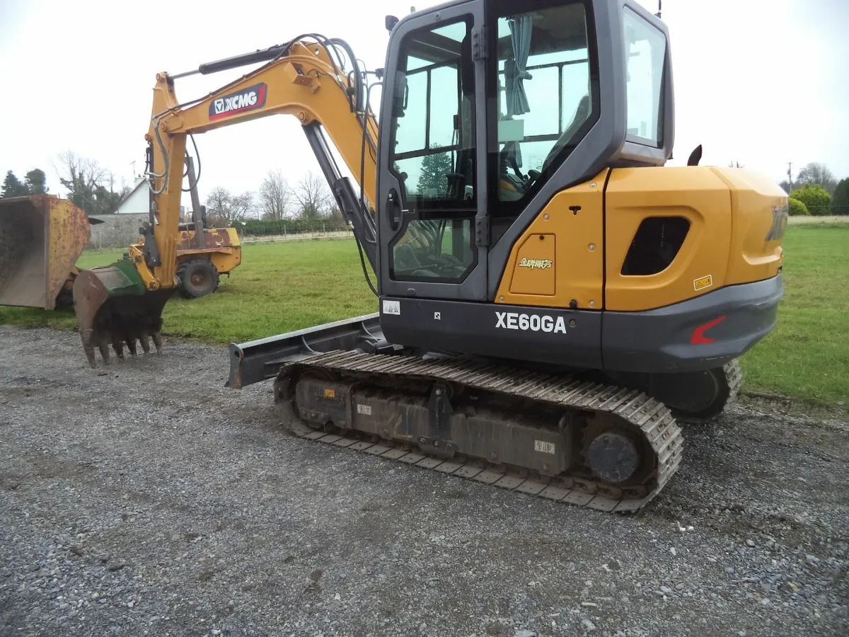6 ton digger - Image 2