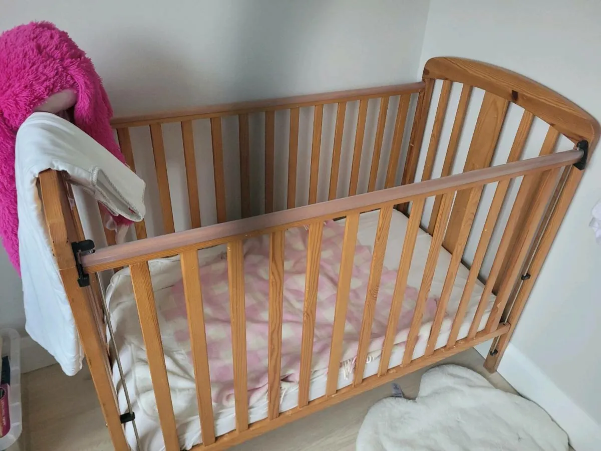 Mama's and Papa's Cot - Image 2