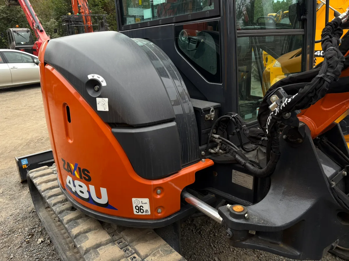 2024 hitachi zx48 (385 hours) - Image 4