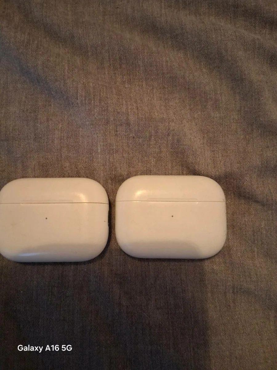 Airpods - Image 3