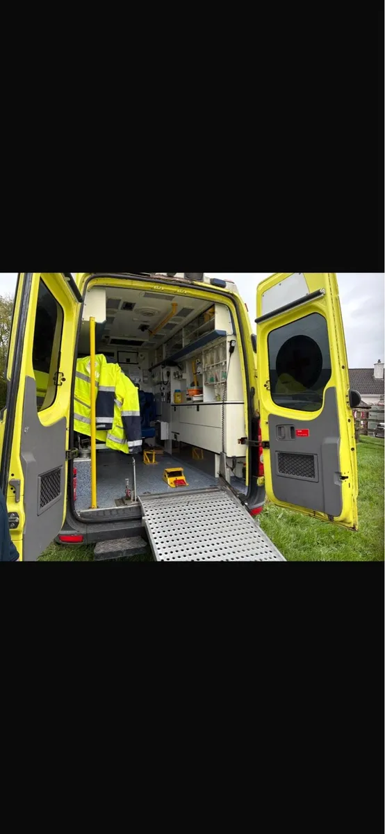 2007 Vw crafter AMBULANCE - Image 4