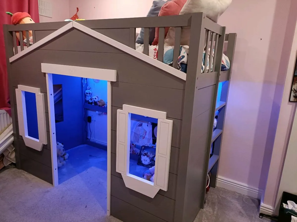 High sleeper bed - with play house - Image 1