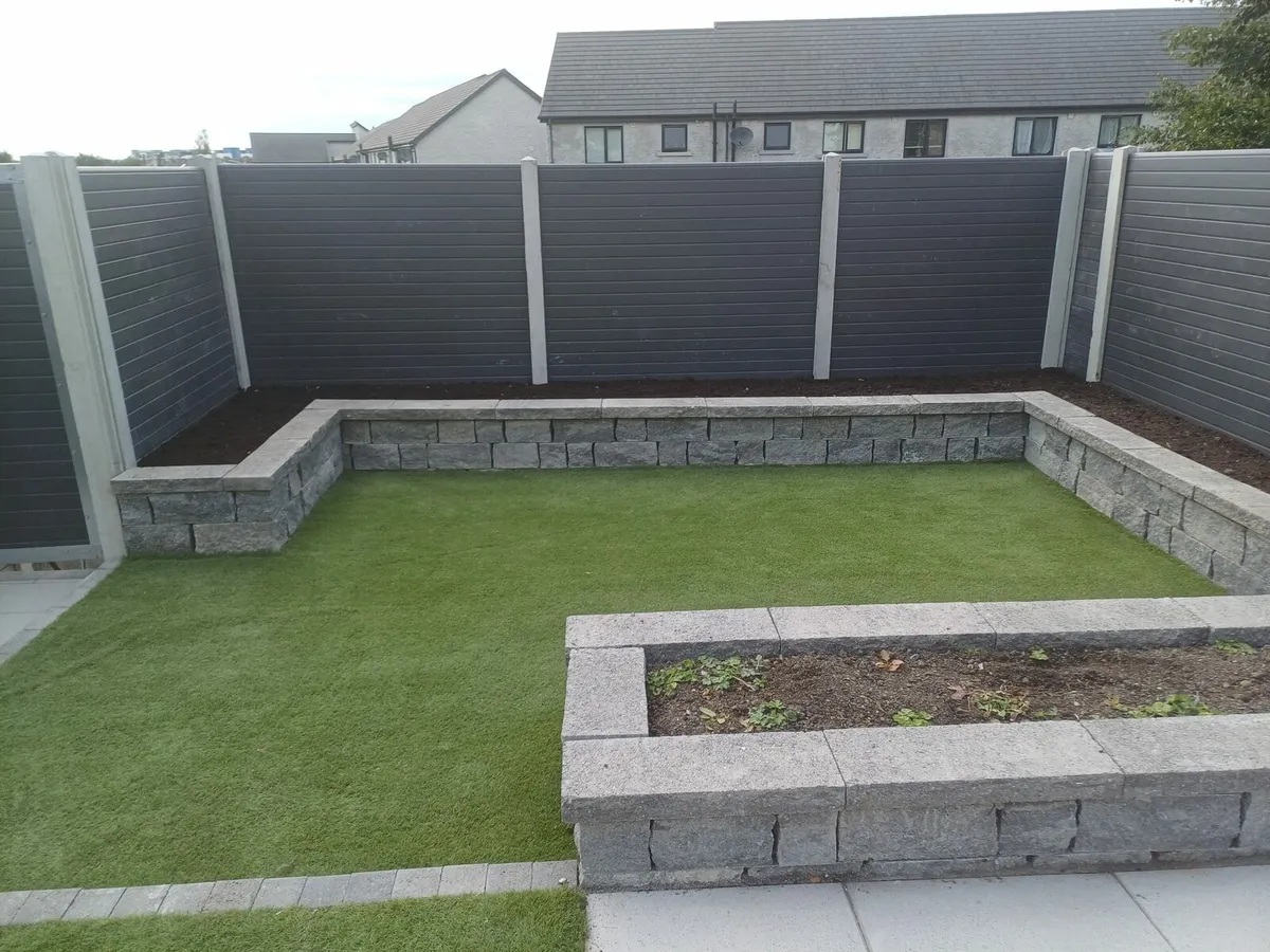 Fencing contractors - Image 4