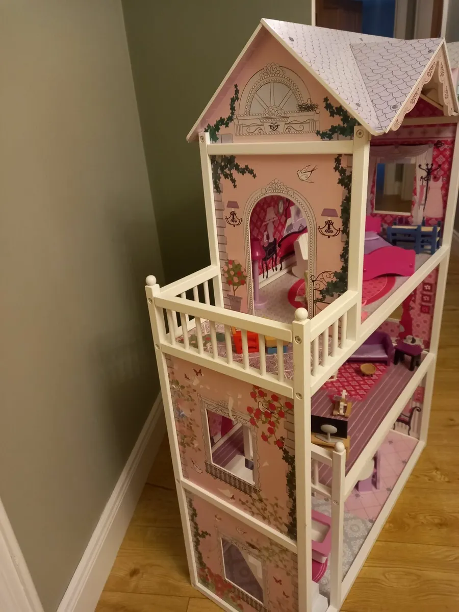 Doll house - Image 3