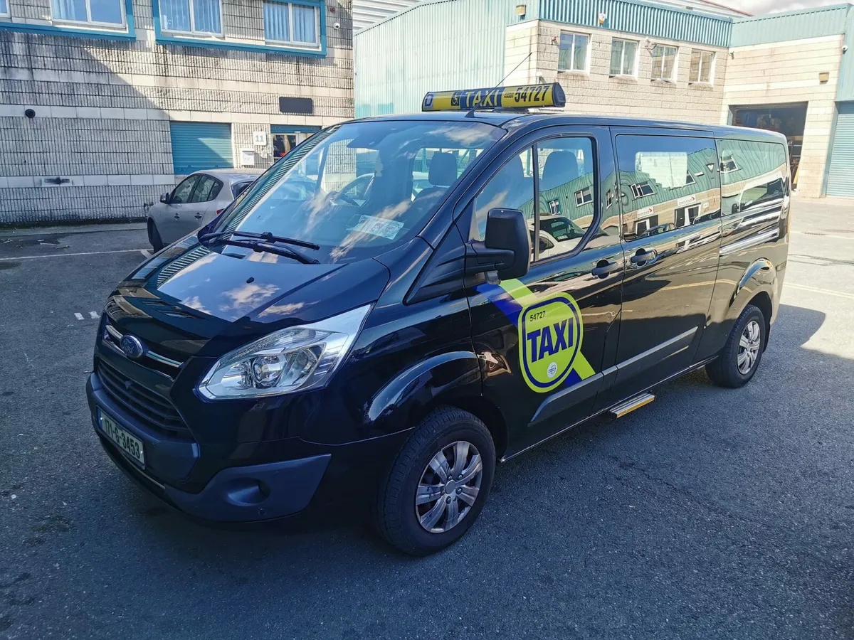 TAXI 9 Seats  for Rent