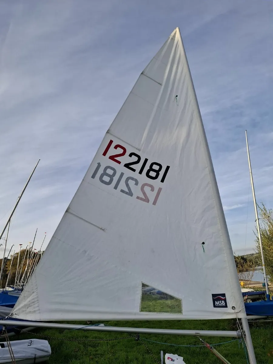 Laser boat - sailboat/dinghy - Image 2