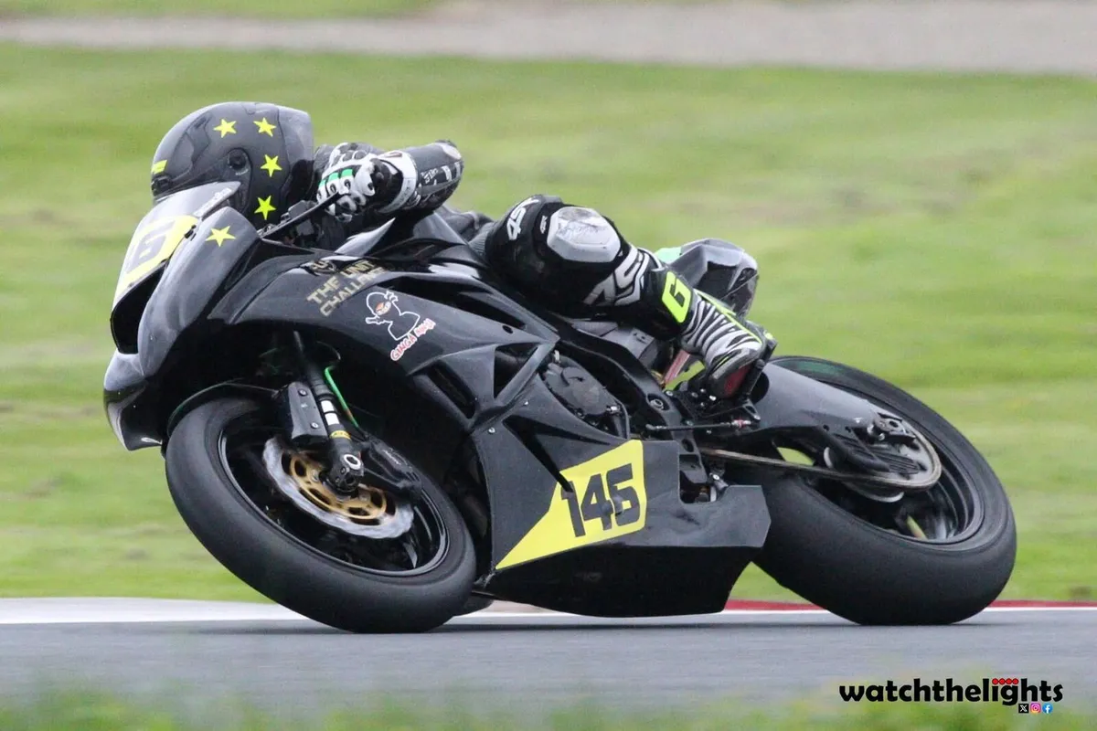 Zx6r  Race /track bike - Image 2