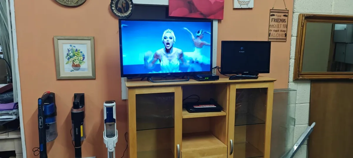 SECOND HAND FURNITURE - Image 1