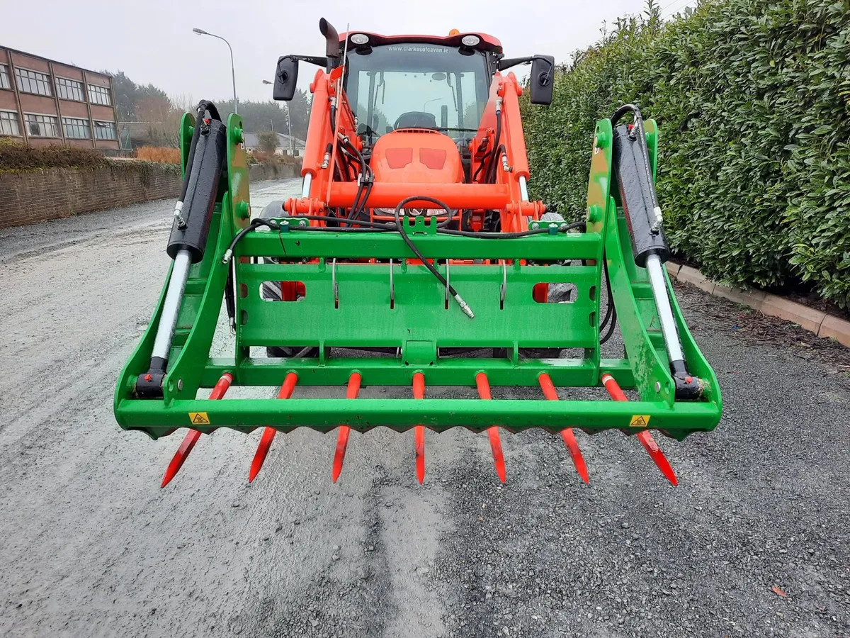 New Cashels Bale cutter and Film Catcher - Image 4