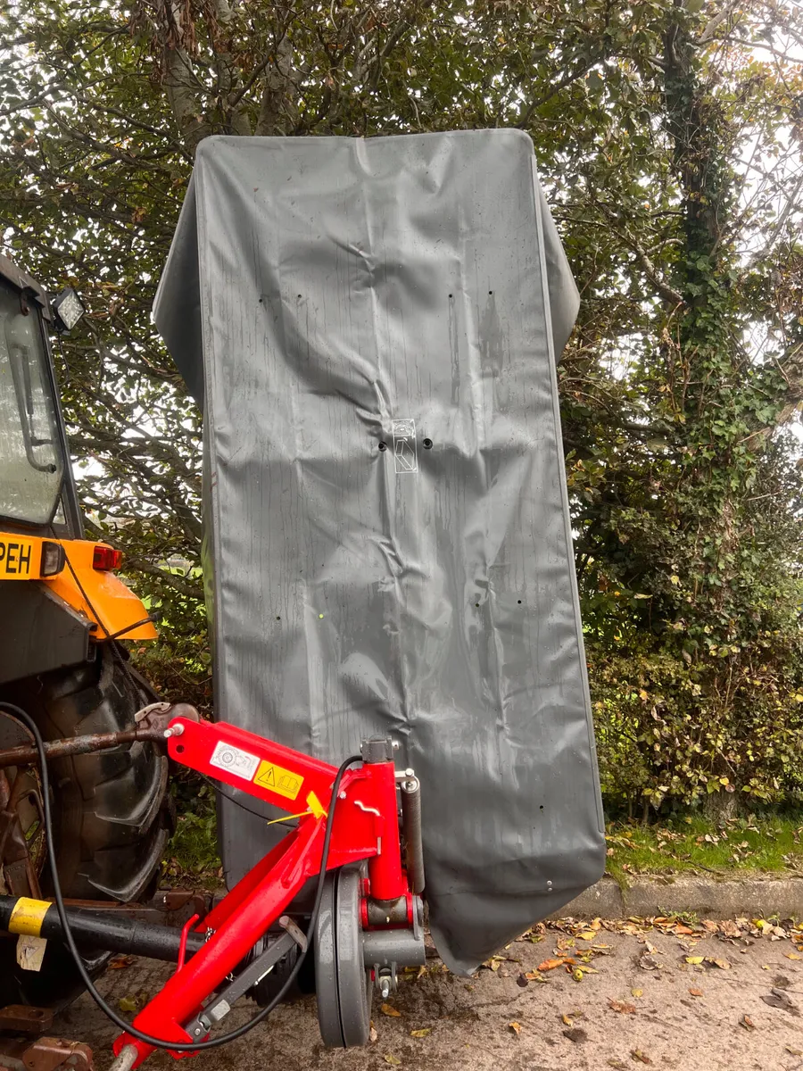 Massey Ferguson DM246 Mounted Mower - Image 4