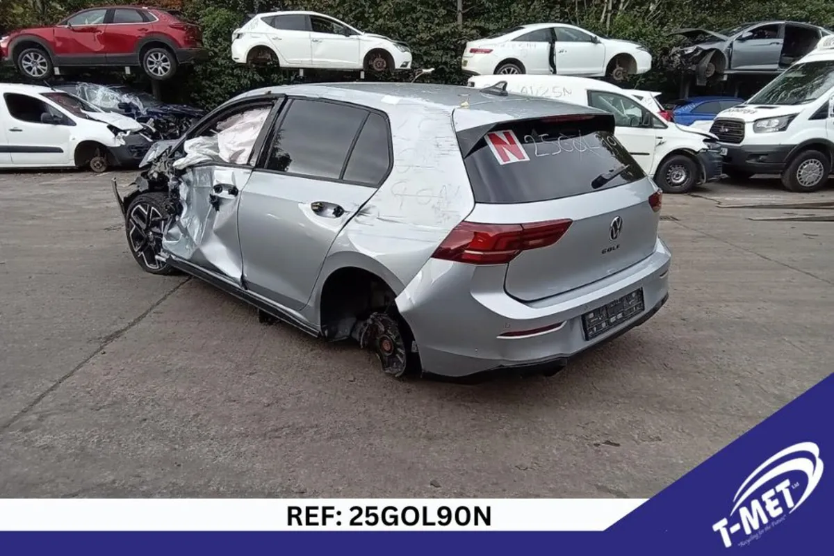 2025 VOLKSWAGEN GOLF BREAKING FOR PARTS - Image 4