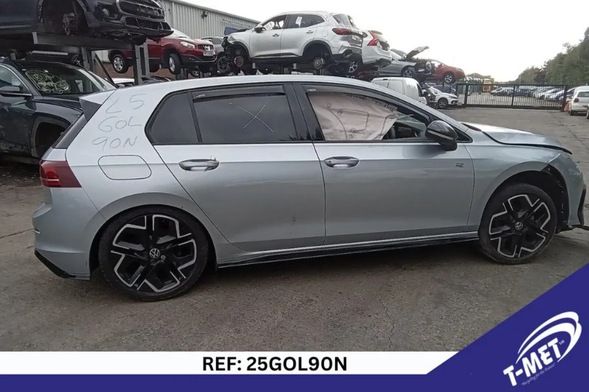 2025 VOLKSWAGEN GOLF BREAKING FOR PARTS - Image 1
