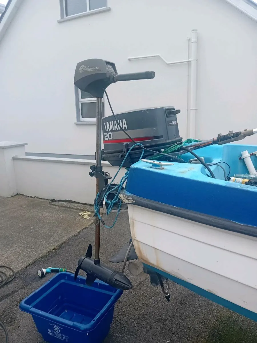 17 ft Orkanny boat - Image 4