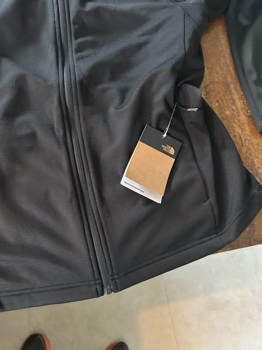 North face fleece. New - Image 3
