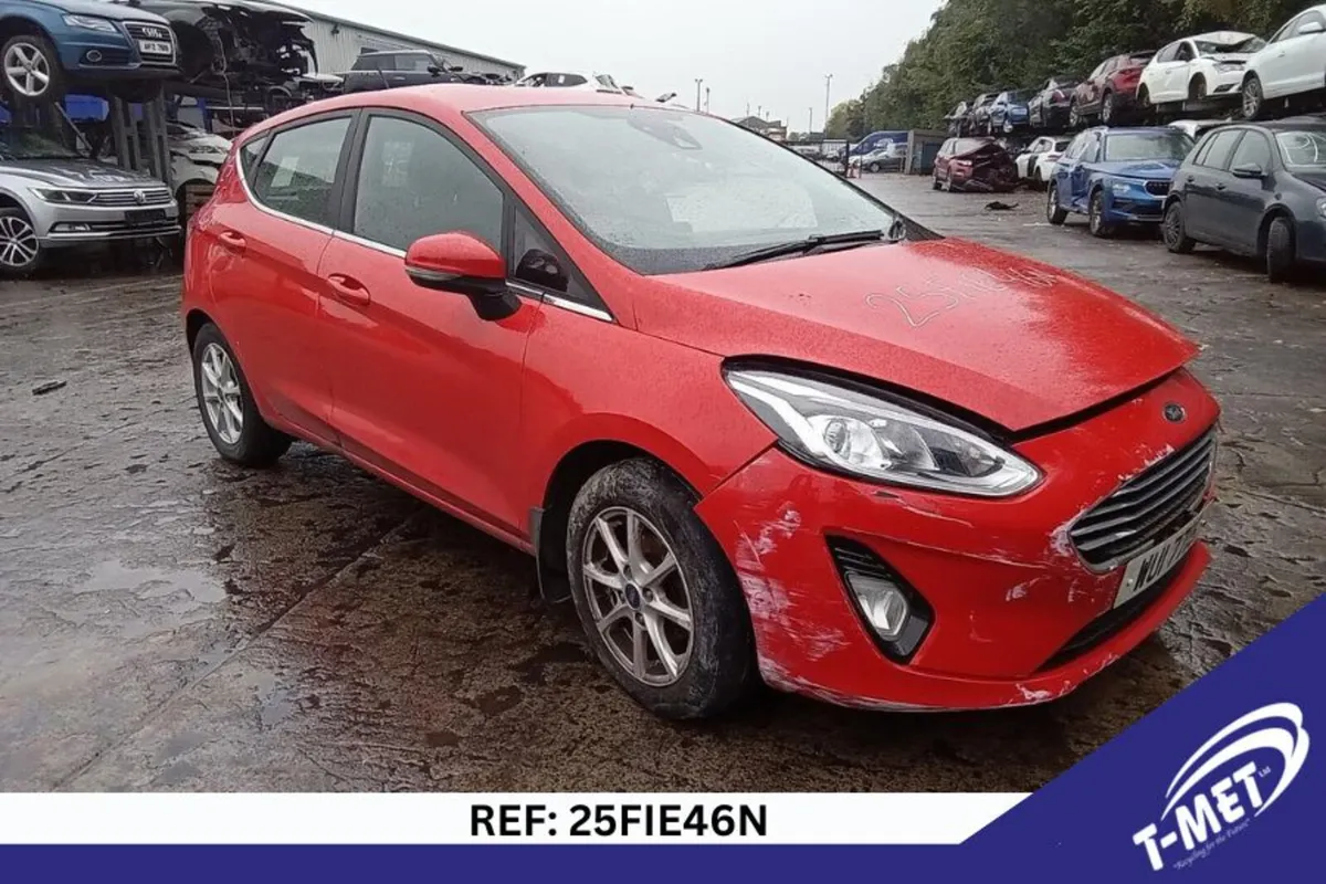 2018 FORD FIESTA BREAKING FOR PARTS - Image 1
