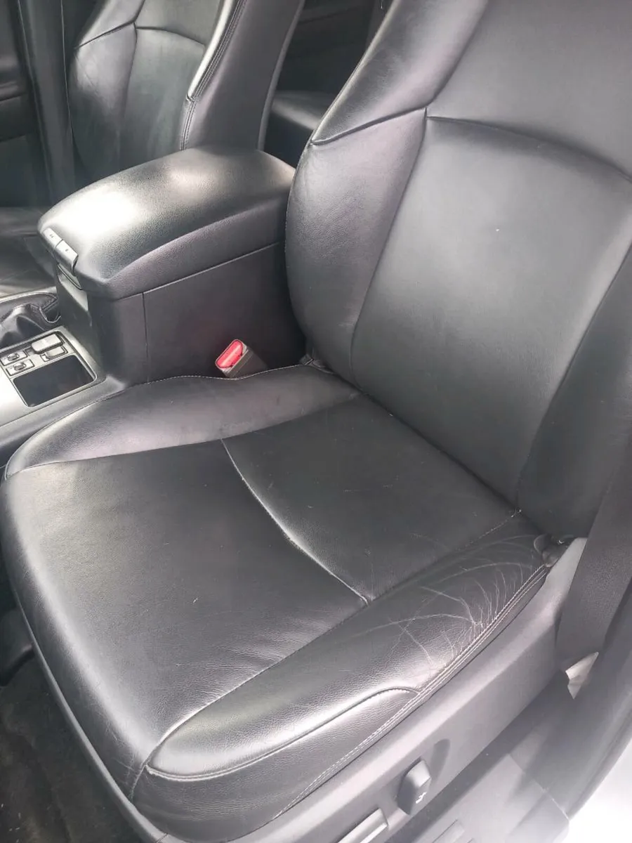 23 Landcruiser Just In For Breaking Full Leather - Image 4
