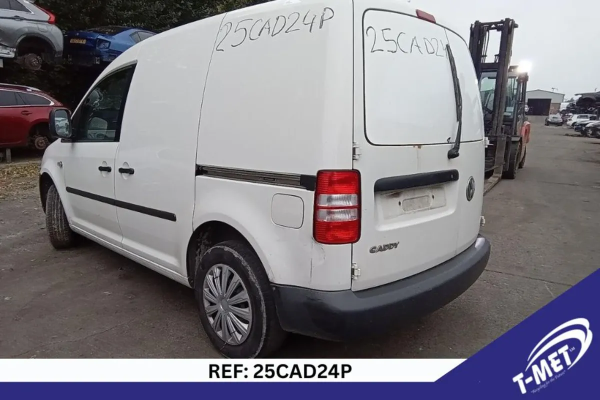 2013 VOLKSWAGEN CADDY BREAKING FOR PARTS - Image 4