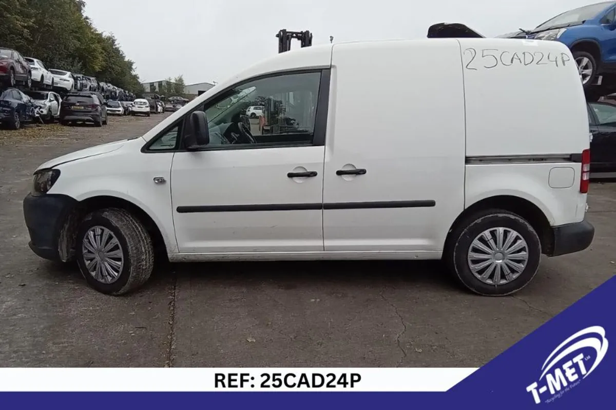 2013 VOLKSWAGEN CADDY BREAKING FOR PARTS - Image 3