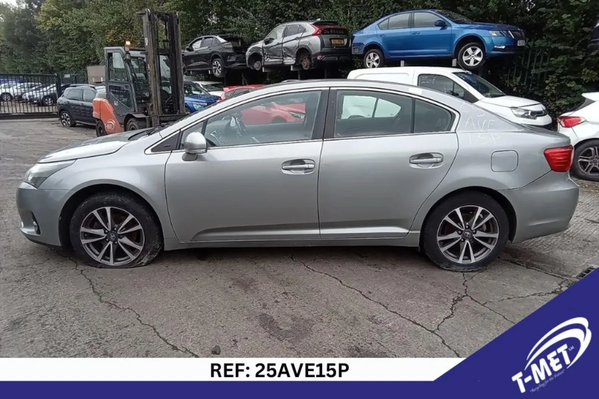 2014 TOYOTA  AVENSIS BREAKING FOR PARTS - Image 3