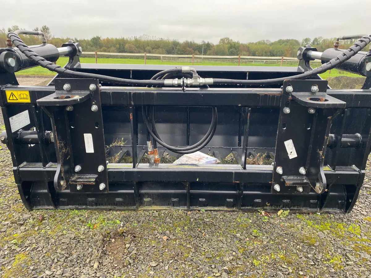 JCB Sheer Grab P&C - Image 3