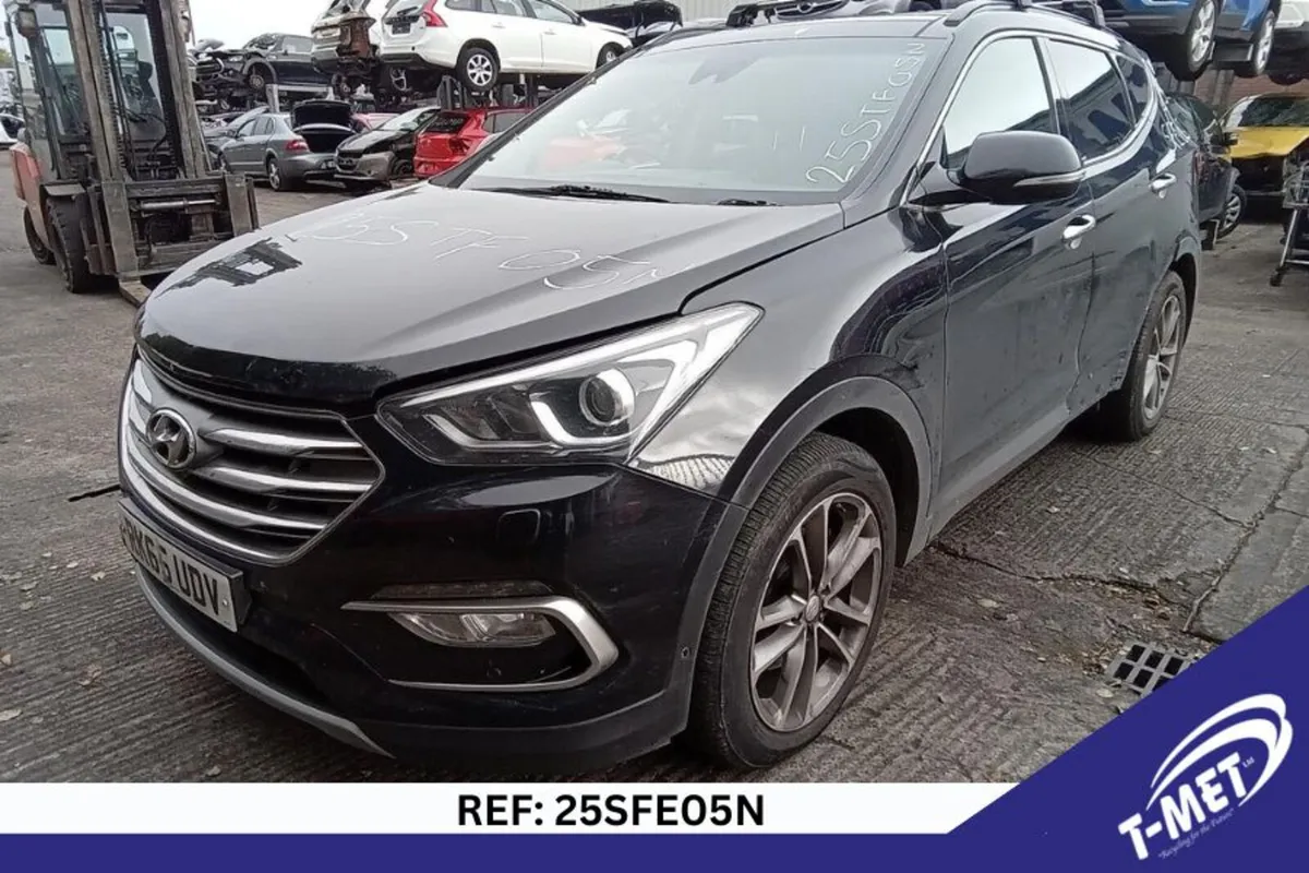 2016 HYUNDAI SANTA FE BREAKING FOR PARTS - Image 2