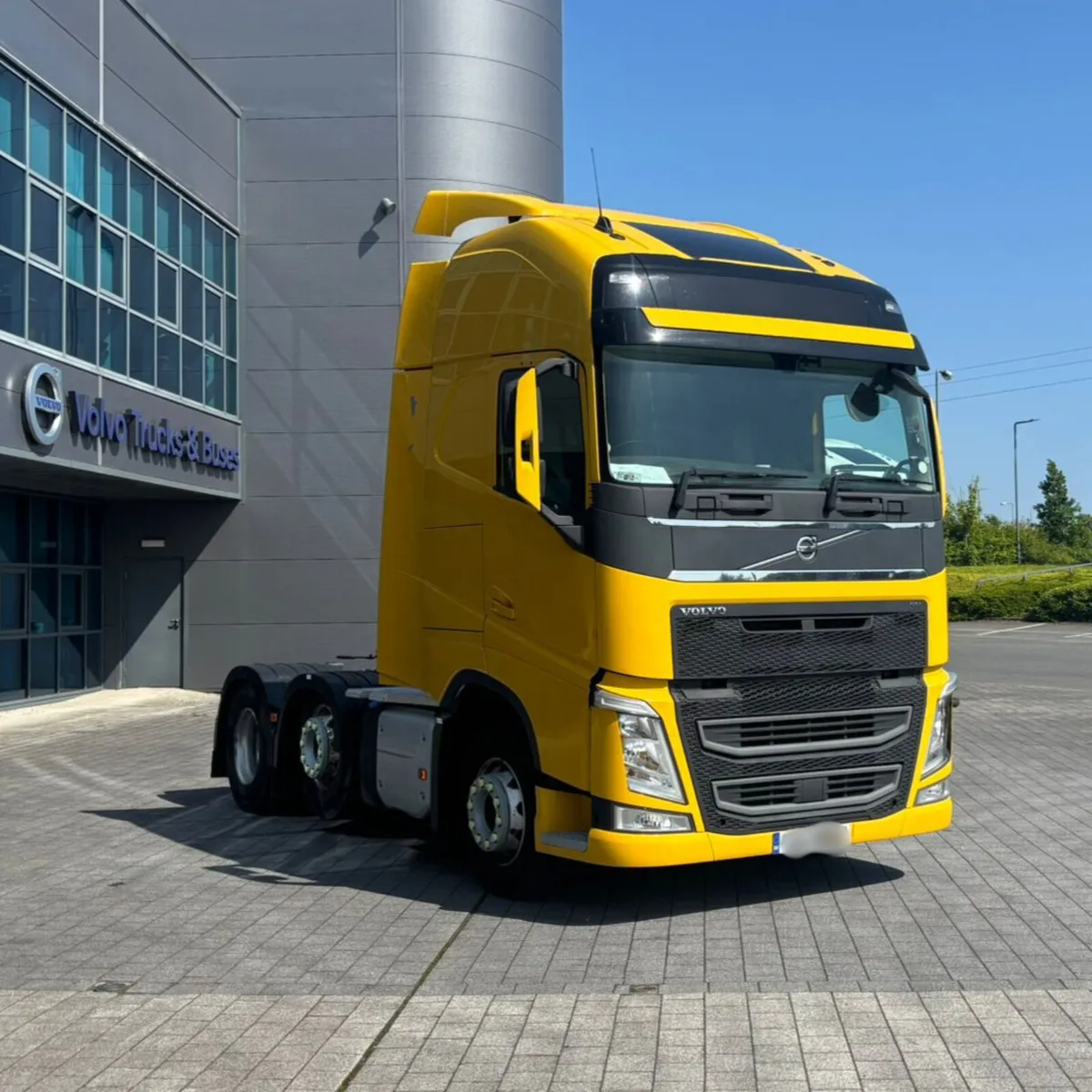 Volvo FH460 6X2 - Image 3