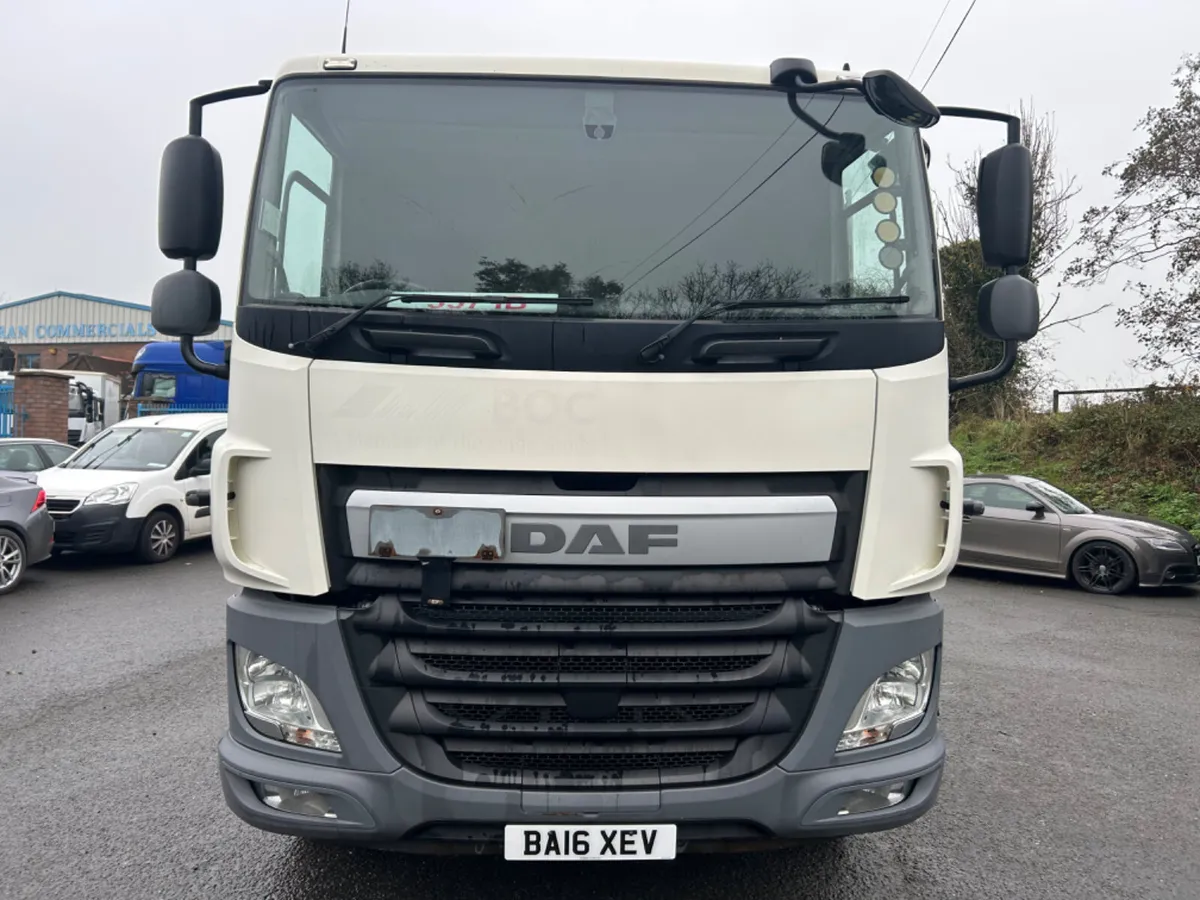 2016 Daf cf 400 8x2 28ft chassis cab - Image 2