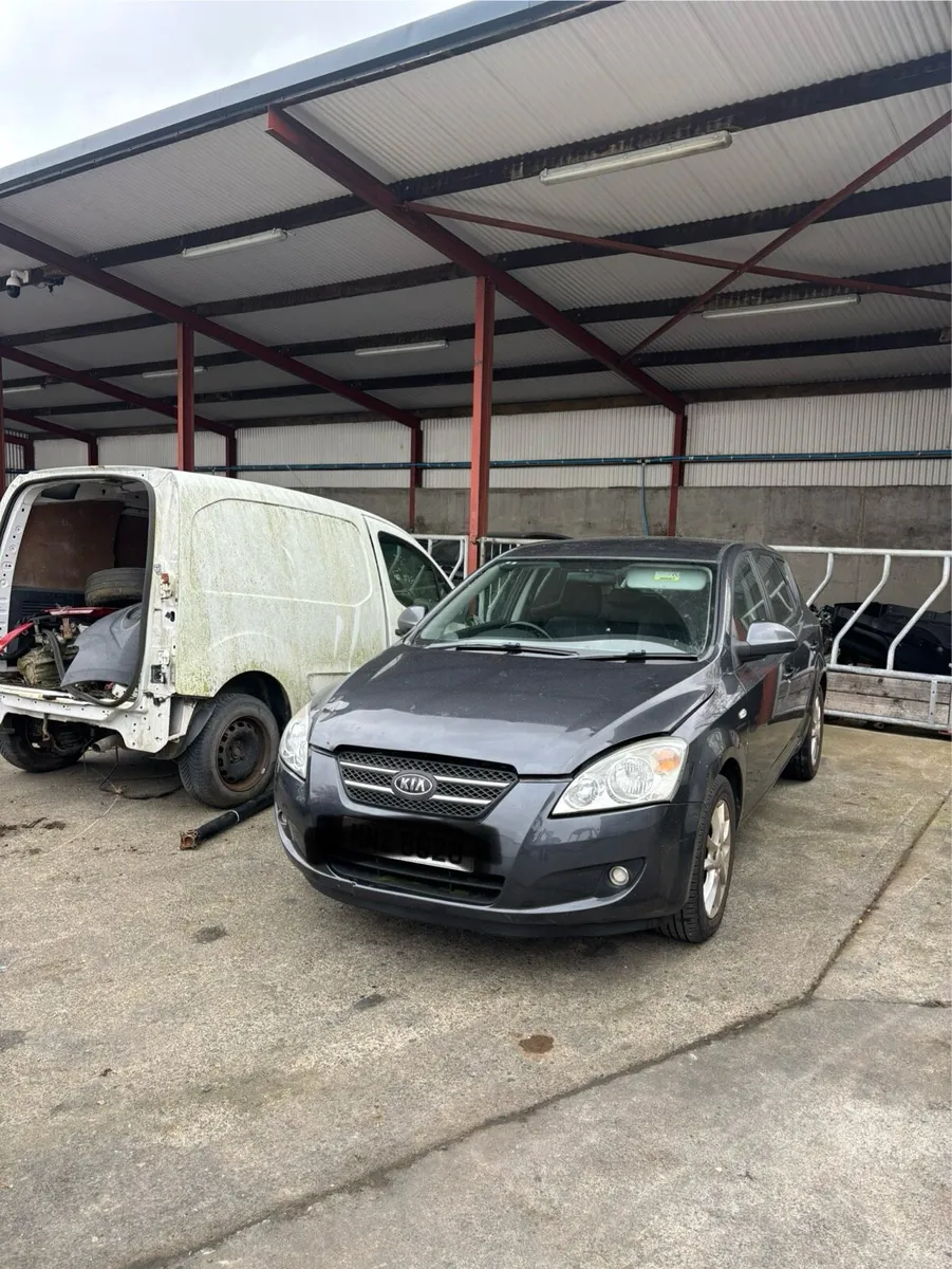 For breaking  Kia ceed - Image 1