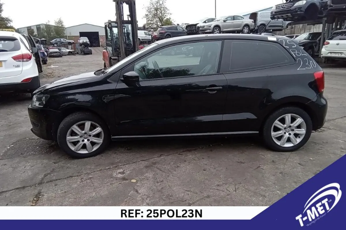 2010 VOLKSWAGEN POLO BREAKING FOR PARTS - Image 3